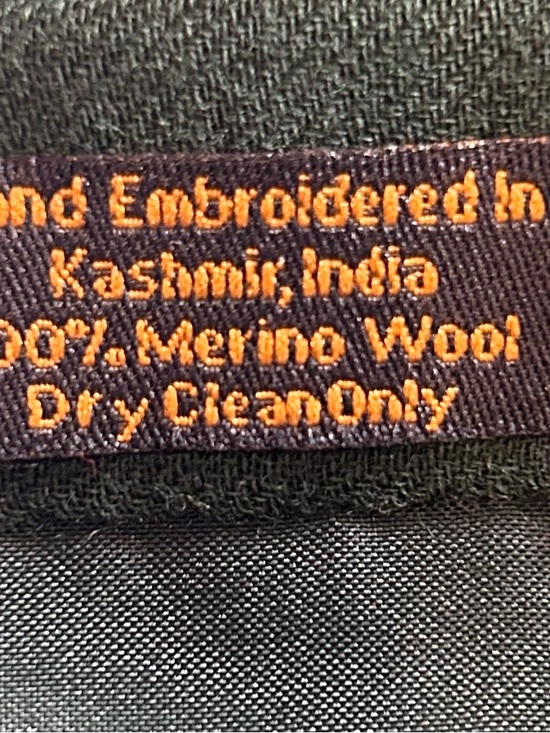 Kashmir Moon Hand Embroidered Floral Green Wool Jacket - Picture 6 of 6